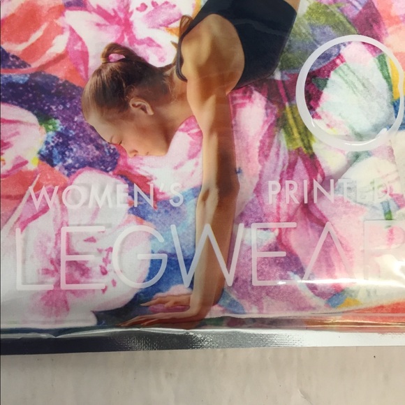 Blue Star Multicolor Floral Capri Leggings Women’s - Picture 3 of 12